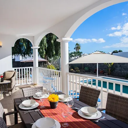 Lima Vesubio Villa *